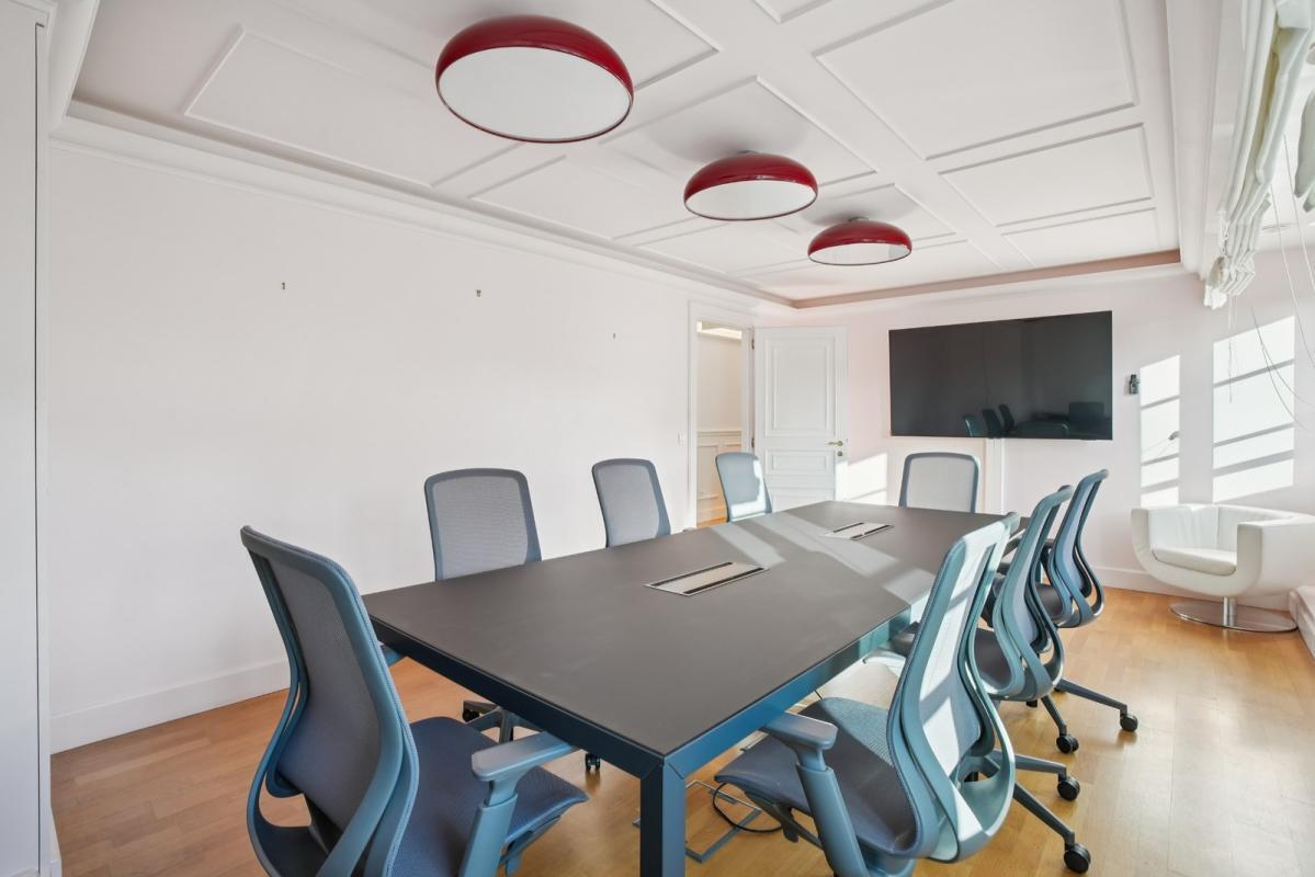 25 Rue Royale, Paris for lease Interior Photo- Image 1 of 13