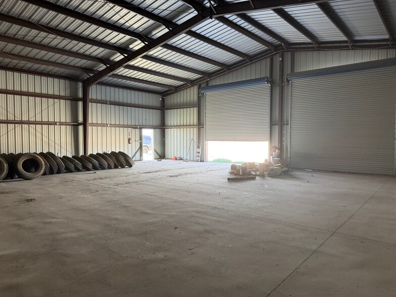 260 County Road 118, Pecos, TX for lease - Building Photo - Image 3 of 5