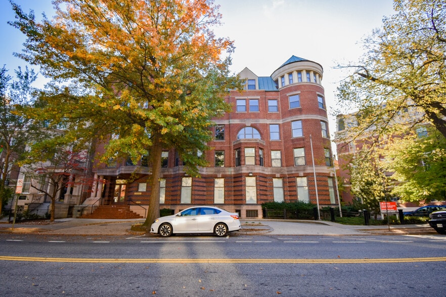1615 New Hampshire Ave NW, Washington, DC à vendre - Photo principale - Image 1 de 14