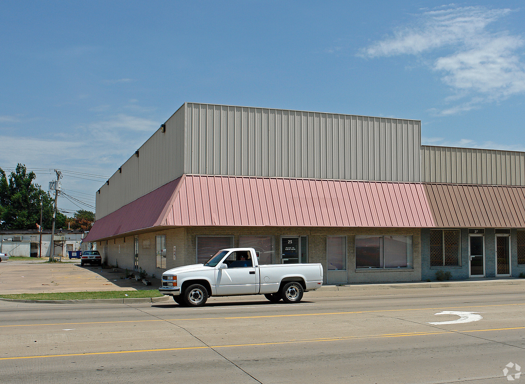 25 S Mill St, Pryor, OK for sale Primary Photo- Image 1 of 1