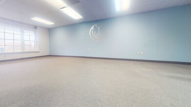 270 Amity Rd, Woodbridge, CT for lease Interior Photo- Image 1 of 2