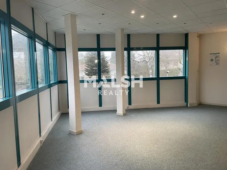 Bureau dans Charbonnières-les-Bains à louer - Photo intérieure - Image 2 de 19