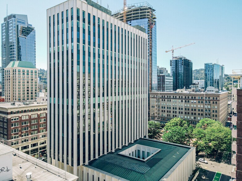 707 SW Washington St, Portland, OR à louer - Photo du bâtiment - Image 3 de 9