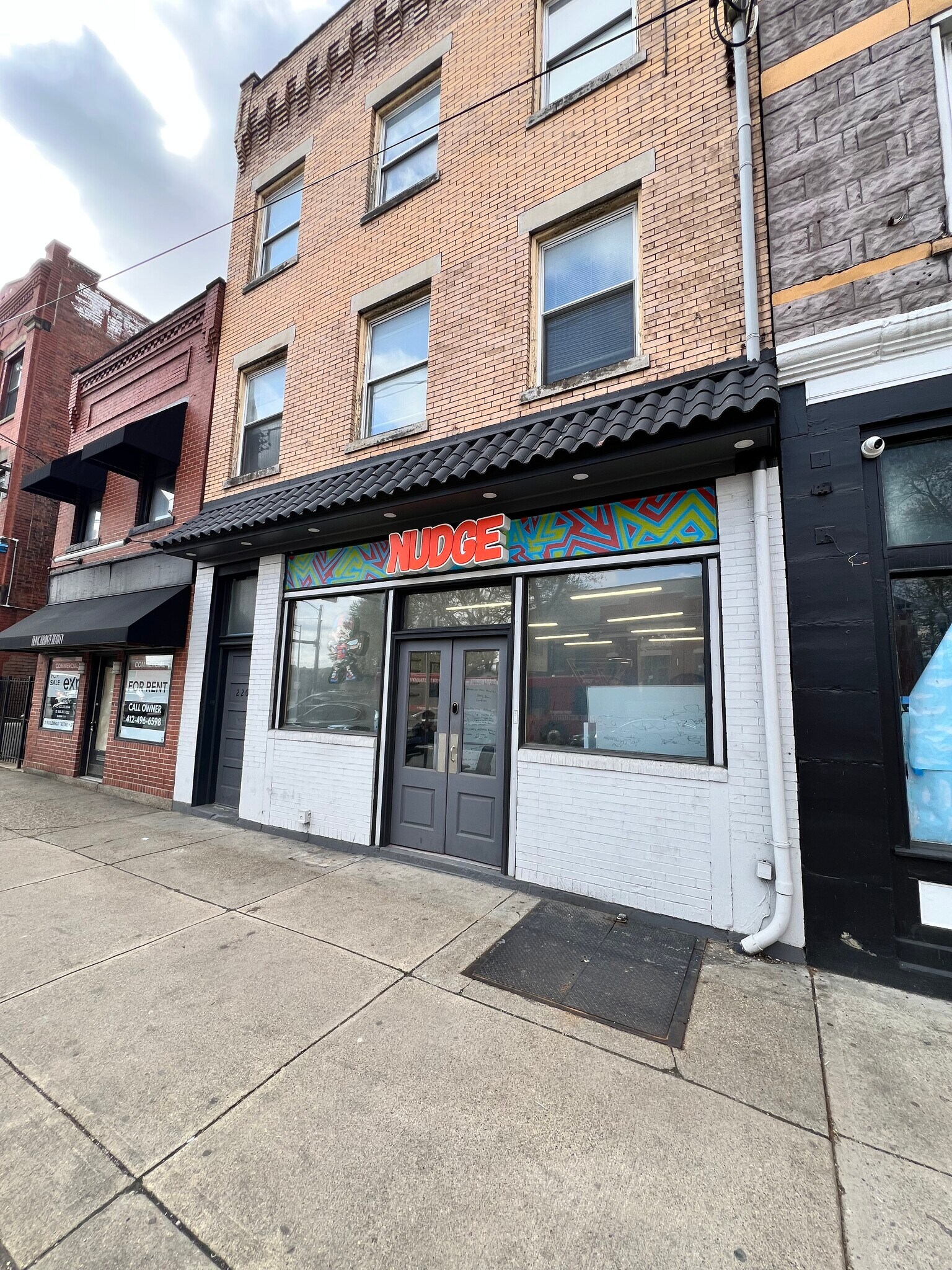2204 E Carson St, Pittsburgh, PA for lease Building Photo- Image 1 of 11
