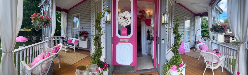 70 E Main St, Wappingers Falls, NY à louer - Photo du bâtiment - Image 2 de 5