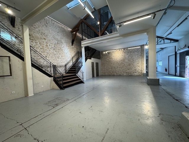 Office in Vitry-sur-Seine for lease - Interior Photo - Image 2 of 11