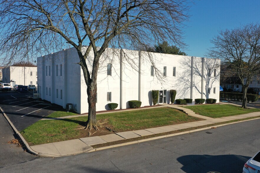 919 S 9th St, Allentown, PA à louer - Photo du bâtiment - Image 3 de 17