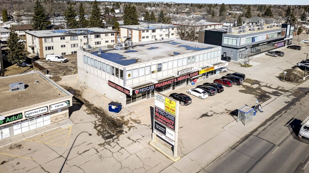 12940-12946 97th St NW, Edmonton, AB à vendre - Photo du bâtiment - Image 3 de 18