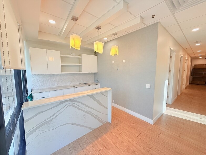 4407-4429 NW Blitchton Rd, Ocala, FL for lease - Building Photo - Image 3 of 11