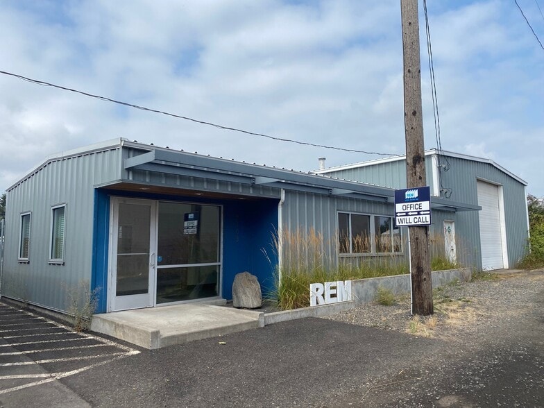 9109 N Wilbur Ave, Portland, OR for lease - Building Photo - Image 2 of 10