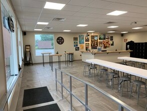 4400 Portage St NW, North Canton, OH for lease Interior Photo- Image 1 of 4