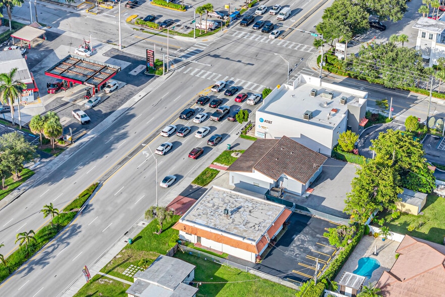 9930 Bird Rd, Miami, FL for lease - Building Photo - Image 2 of 7