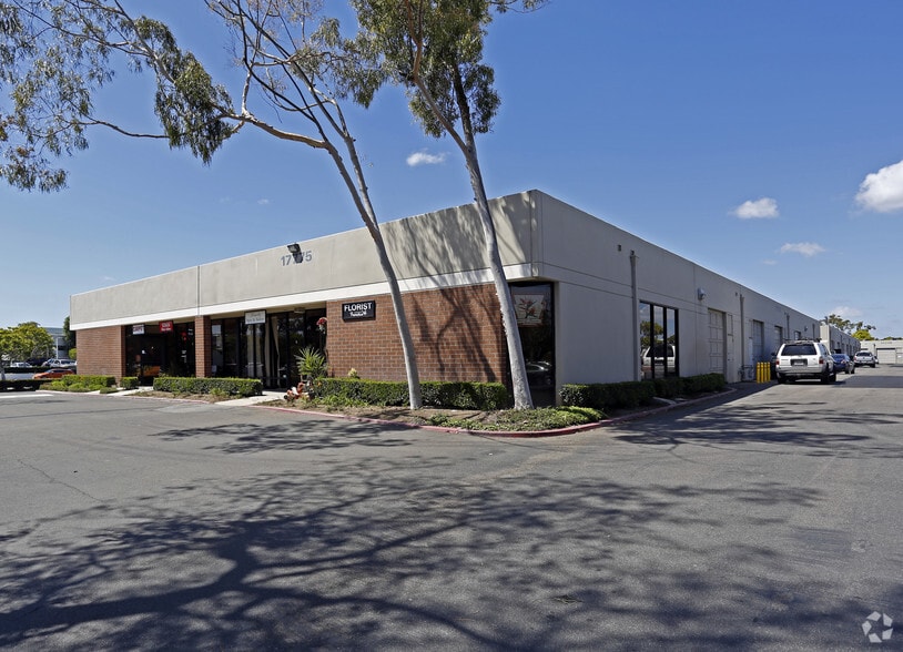 17775 Main St, Irvine, CA for lease - Building Photo - Image 3 of 33