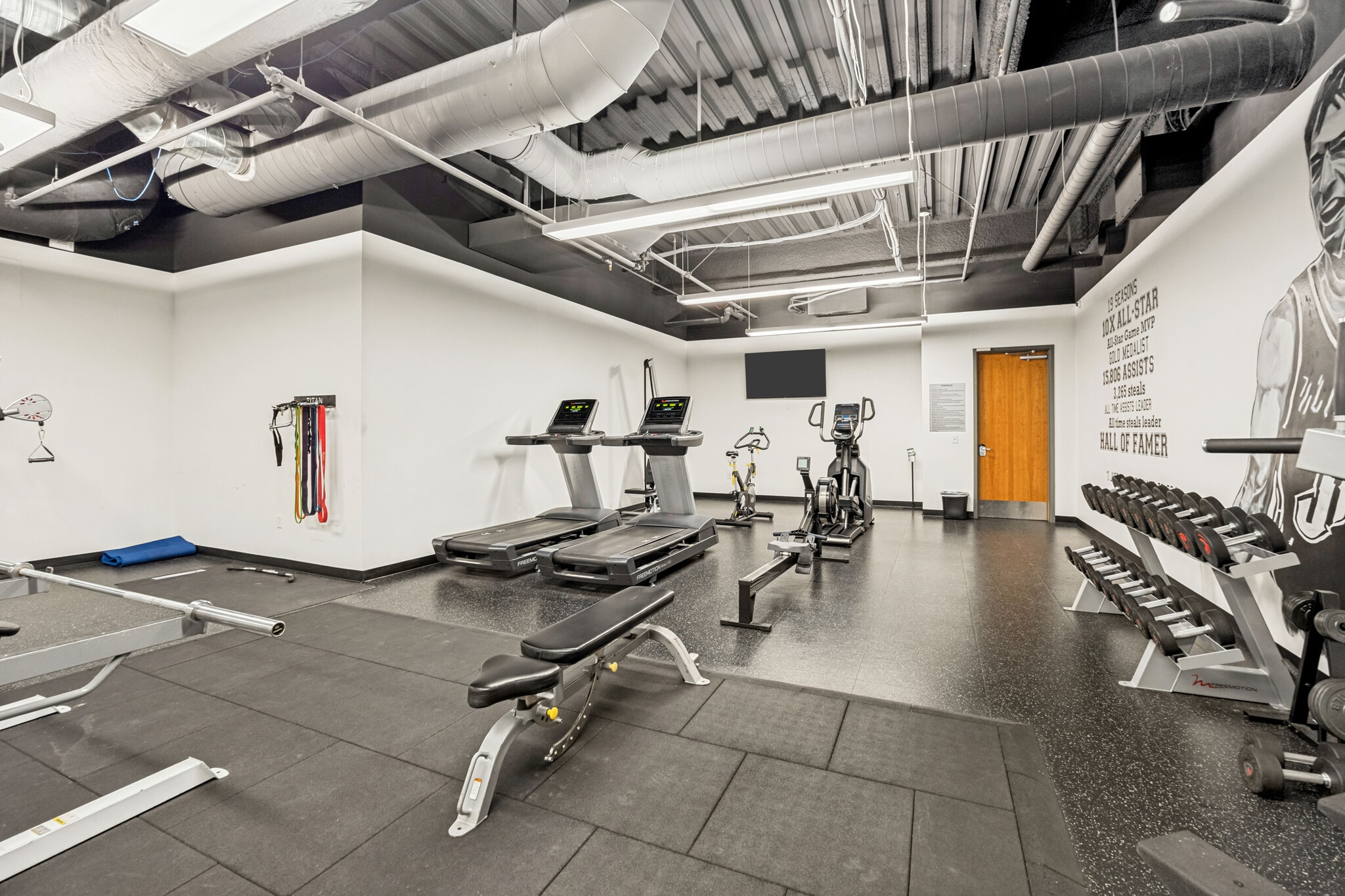10355 S Jordan Pky, South Jordan, UT for lease Interior Photo- Image 1 of 6