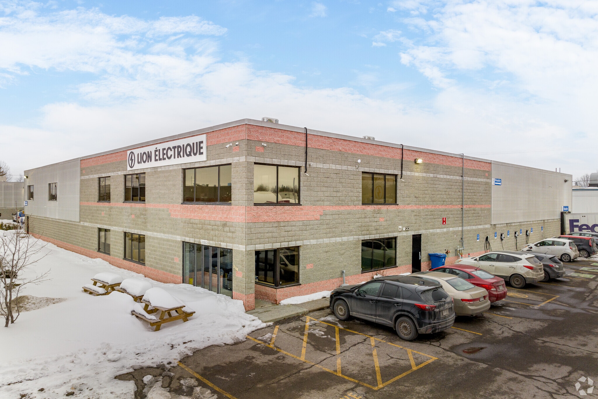 3160 Boul Des Entreprises, Terrebonne, QC for lease Primary Photo- Image 1 of 5