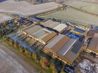 Plus de détails pour Harbury Ln, Bishops Tachbrook - Industriel à louer