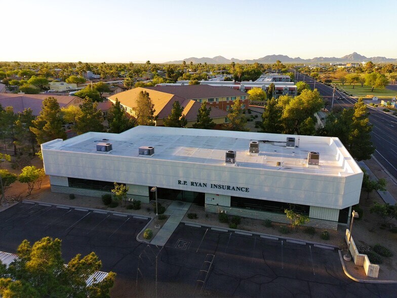 18501 N 40th St, Phoenix, AZ à louer - Photo du bâtiment - Image 3 de 8