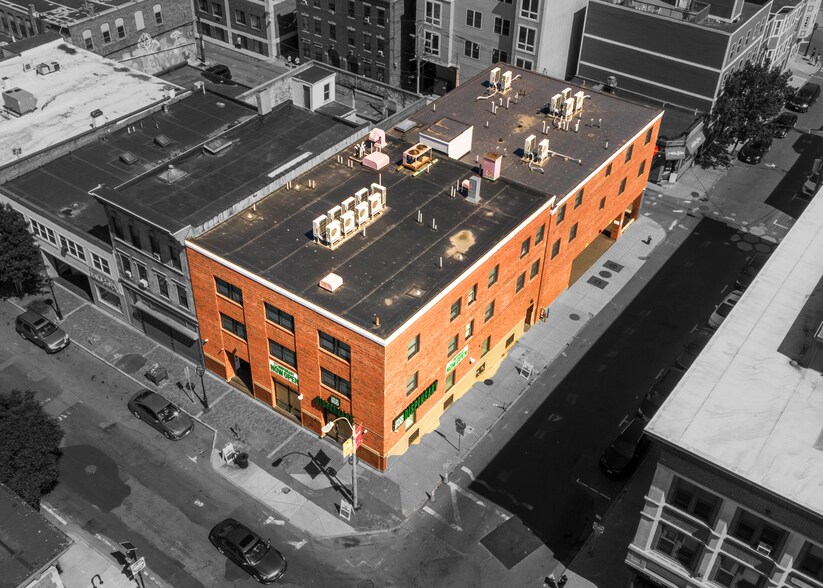 267 Broadway, Chelsea, MA à vendre - Photo du bâtiment - Image 1 de 12