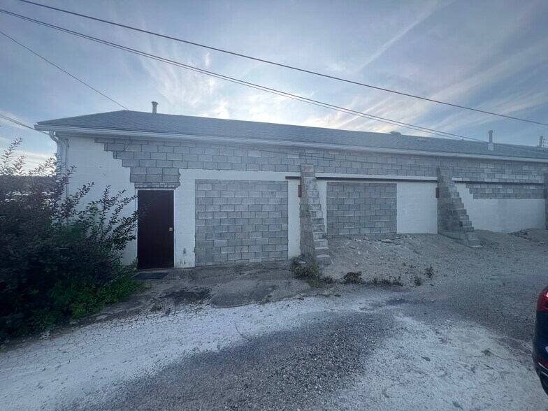 1205 Spring St, Latrobe, PA à louer - Photo du bâtiment - Image 3 de 33