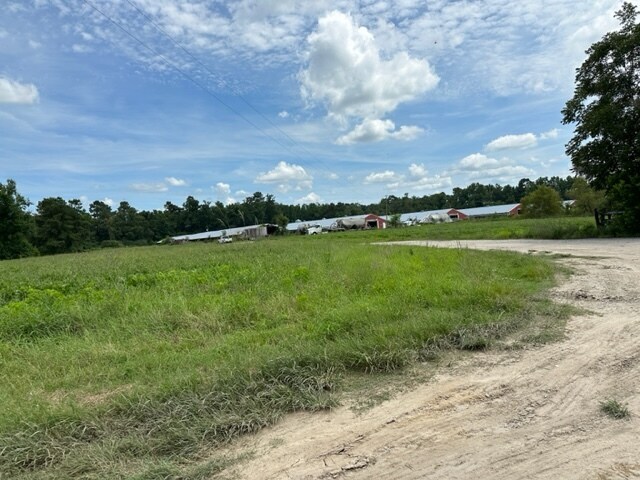 664 Reeves Farm Rd, Saint George, SC à vendre - Photo du bâtiment - Image 3 de 9