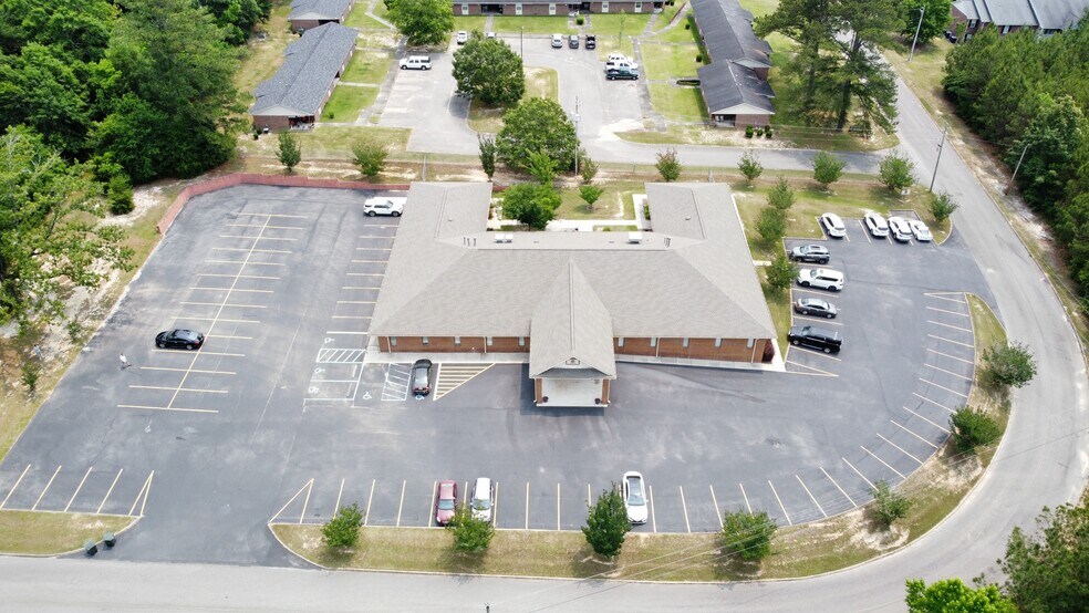 1082 Village Square Dr, Andalusia, AL à vendre - Photo du bâtiment - Image 2 de 12