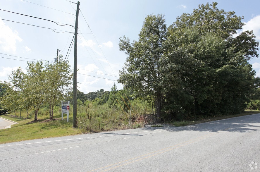 142 -Palmetto Rd, Tyrone, GA à vendre - Photo du bâtiment - Image 2 de 5