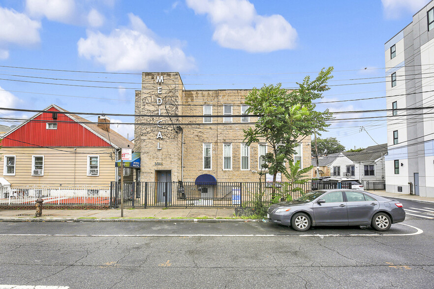 3099 Coney Island Ave, Brooklyn, NY à vendre - Photo du bâtiment - Image 1 de 25