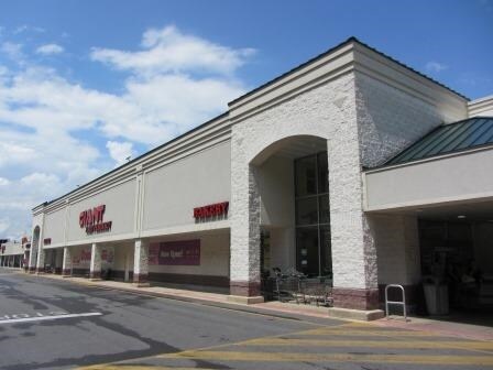 7643 Huntingdon Plz, Huntingdon, PA à louer Photo du bâtiment- Image 1 de 2