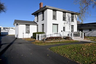 Plus de détails pour 422 Summit Ave, Oconomowoc, WI - Bureau à louer