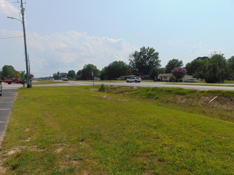 1884 George Wallace Hwy, Tuscumbia, AL à vendre - Photo du bâtiment - Image 3 de 6