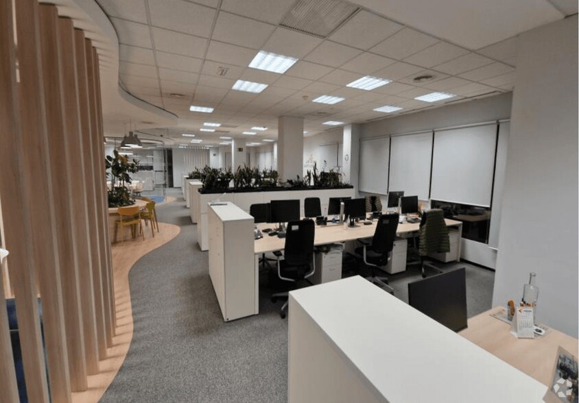 Bureau dans Madrid, Madrid à louer - Photo du bâtiment - Image 1 de 10