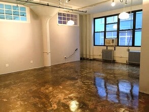 325 Gold St, Brooklyn, NY for lease Interior Photo- Image 2 of 9