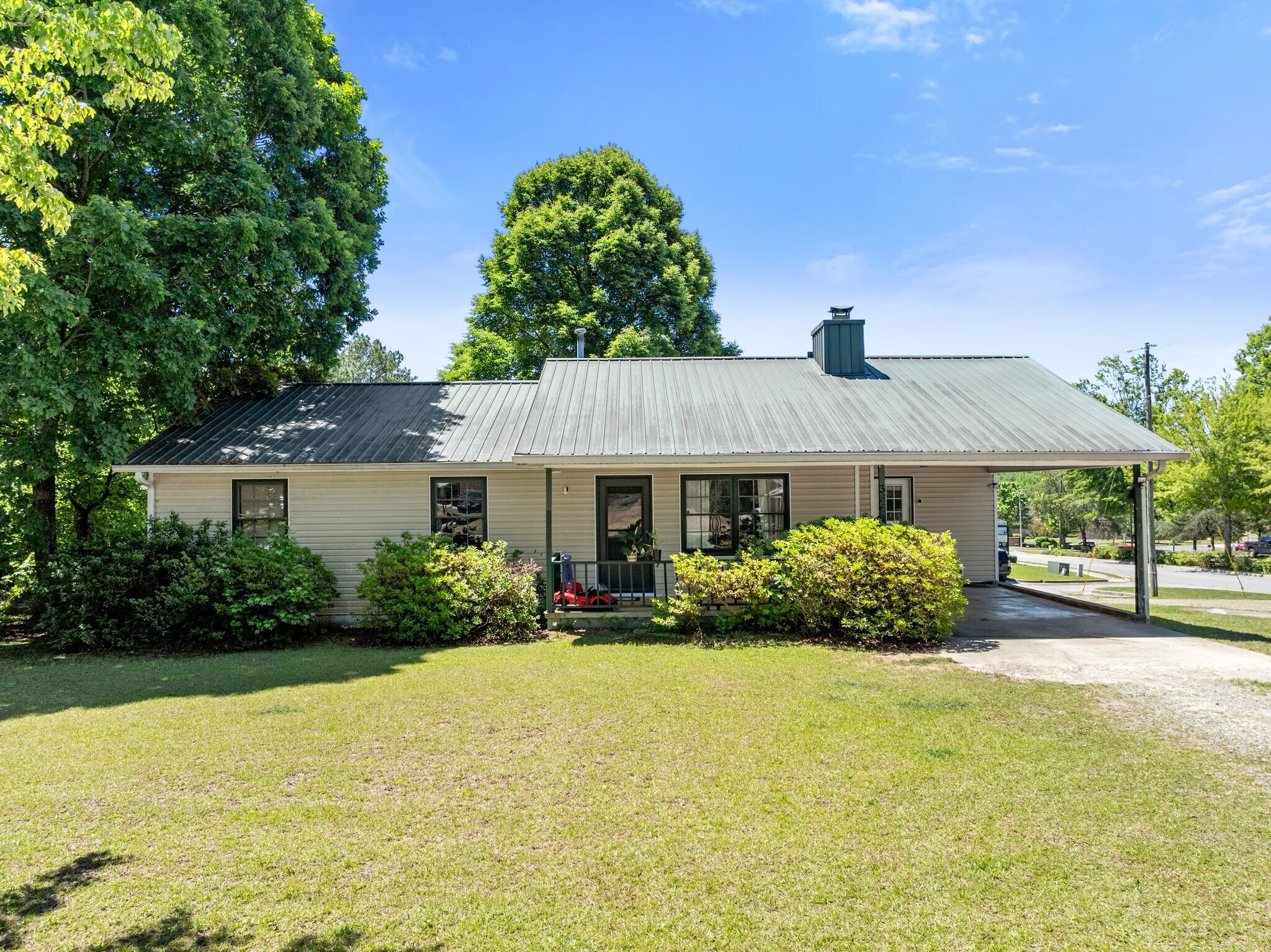 386 Allen St, Dawsonville, GA à vendre Photo du bâtiment- Image 1 de 10