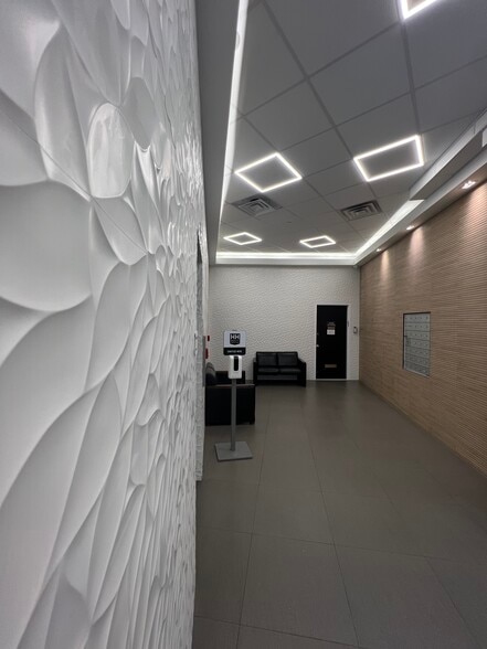 1212-1222 Avenue M, Brooklyn, NY for lease - Interior Photo - Image 3 of 13