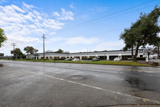 3582-3588 Arden Rd, Hayward, CA à louer Photo intérieure- Image 1 de 28