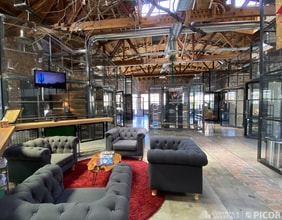 210-220 E Broadway Blvd, Tucson, AZ for lease Building Photo- Image 2 of 8