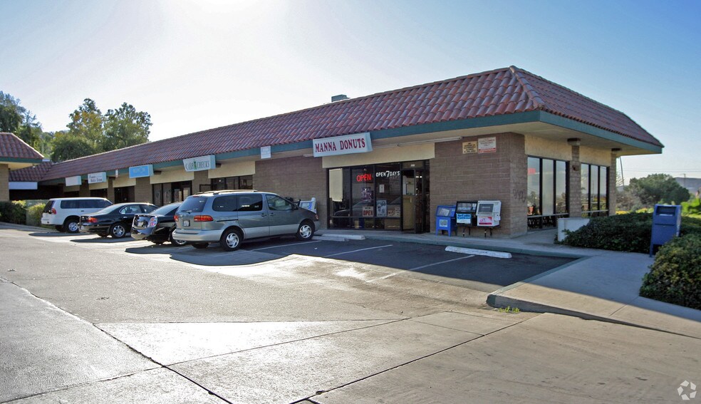 1604-1648 E Washington St, Colton, CA à louer - Photo du bâtiment - Image 2 de 3