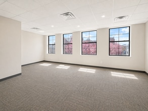 286-300 Main St, Hackensack, NJ à louer Photo intérieure- Image 1 de 3