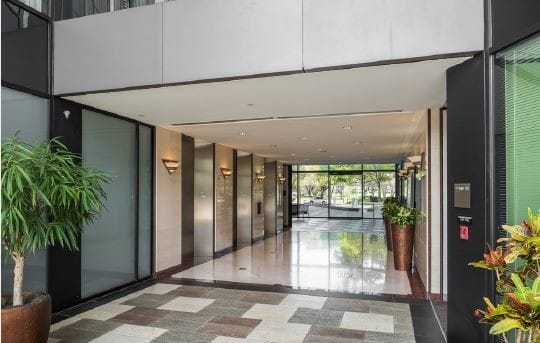 3200 Wilcrest Dr, Houston, TX for lease - Lobby - Image 2 of 7