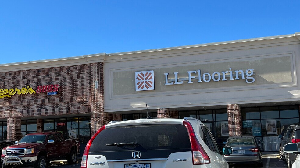 3750 Virginia Beach Blvd, Virginia Beach, VA à louer - Photo du bâtiment - Image 3 de 34