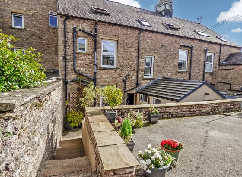 63 High St, Kirkby Stephen à vendre - Photo du bâtiment - Image 2 de 14