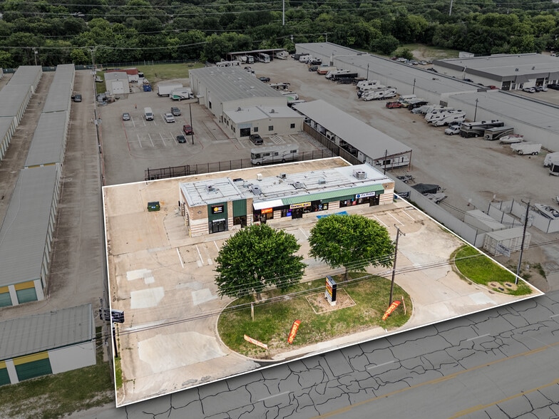 2712-2720 W Division St, Arlington, TX for sale - Building Photo - Image 3 of 14