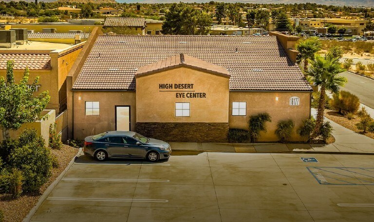 16030 Kamana Rd, Apple Valley, CA à louer - Photo du bâtiment - Image 2 de 6