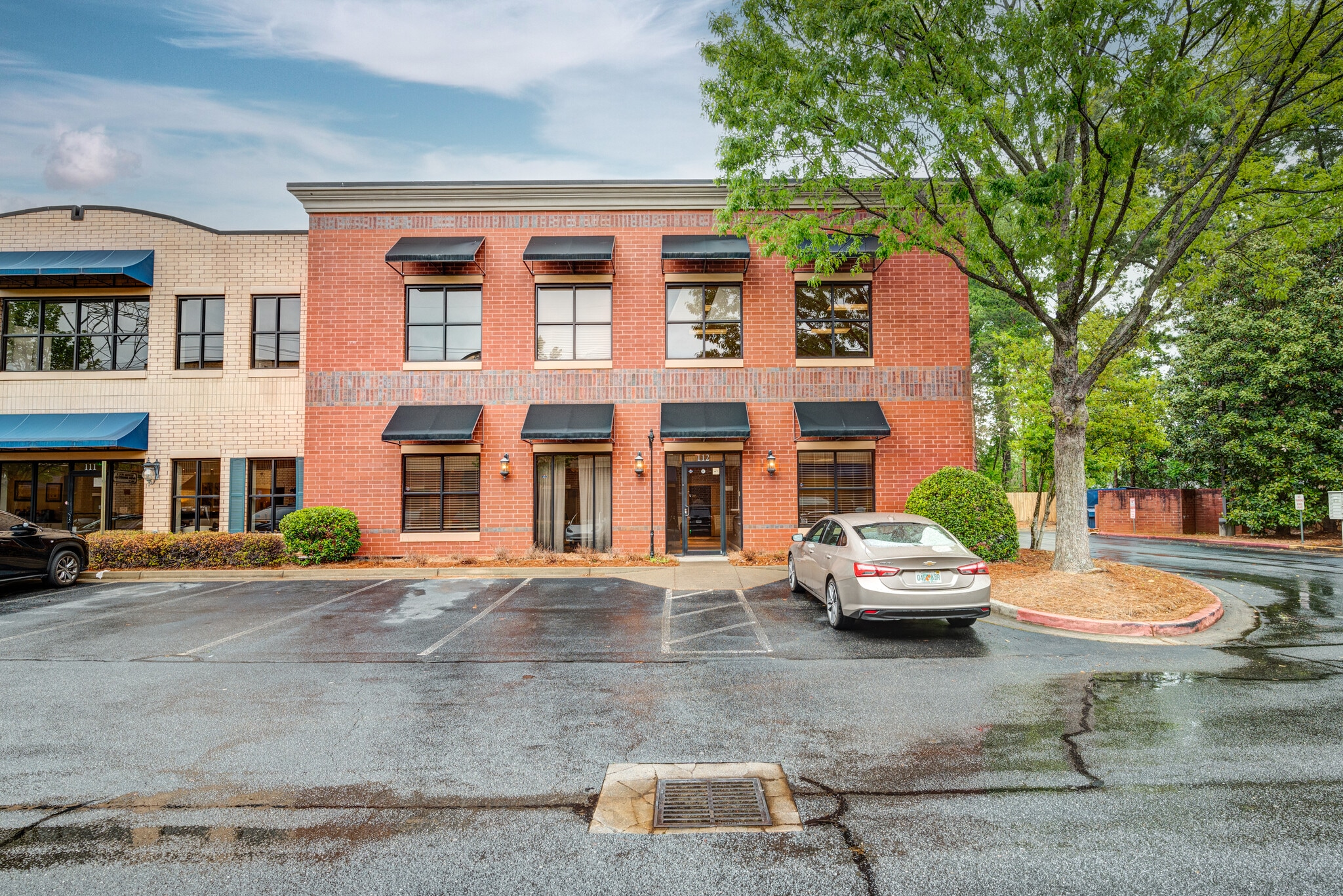 1880 W Oak Pky, Marietta, GA for lease Primary Photo- Image 1 of 19