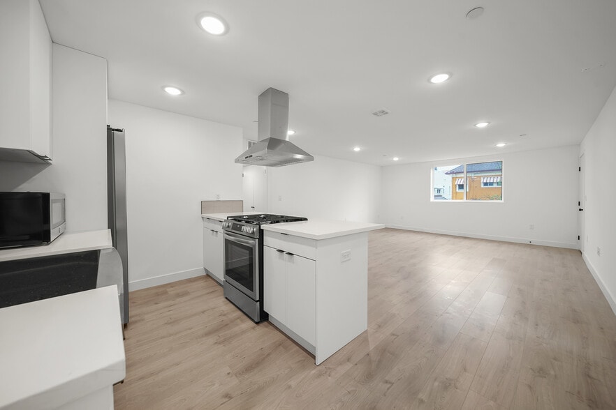 171 S Hoover St, Los Angeles, CA à vendre - Photo du bâtiment - Image 3 de 50