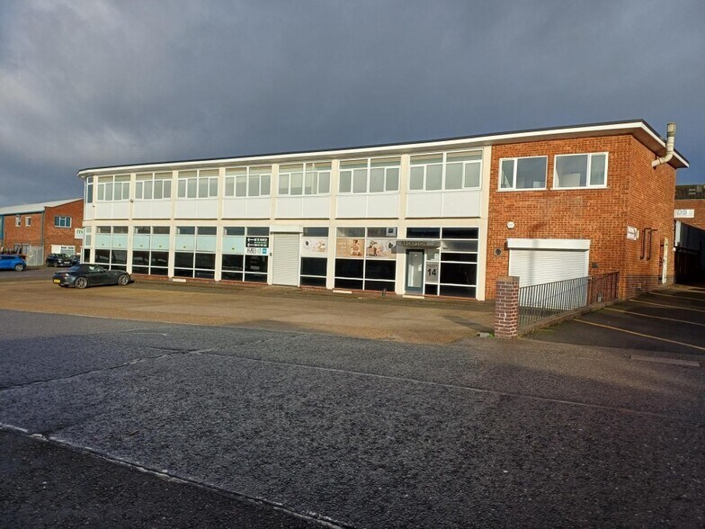 14-16 Iliffe Av, Oadby à louer - Photo du bâtiment - Image 3 de 5