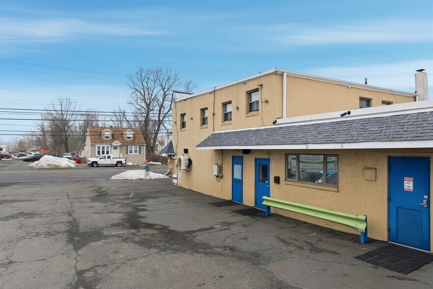 119 York Rd, Warminster Township, PA à vendre - Photo du bâtiment - Image 2 de 50