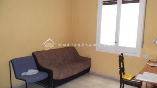 Office in Cáceres for lease - Building Photo - Image 3 of 7