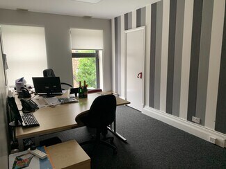 Plus de détails pour 18A-18b West Marketgait, Dundee - Bureau à louer