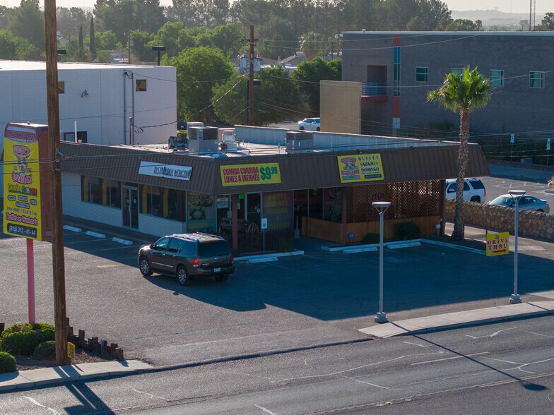 8033 Alameda Ave, El Paso, TX à louer - Photo du bâtiment - Image 2 de 3